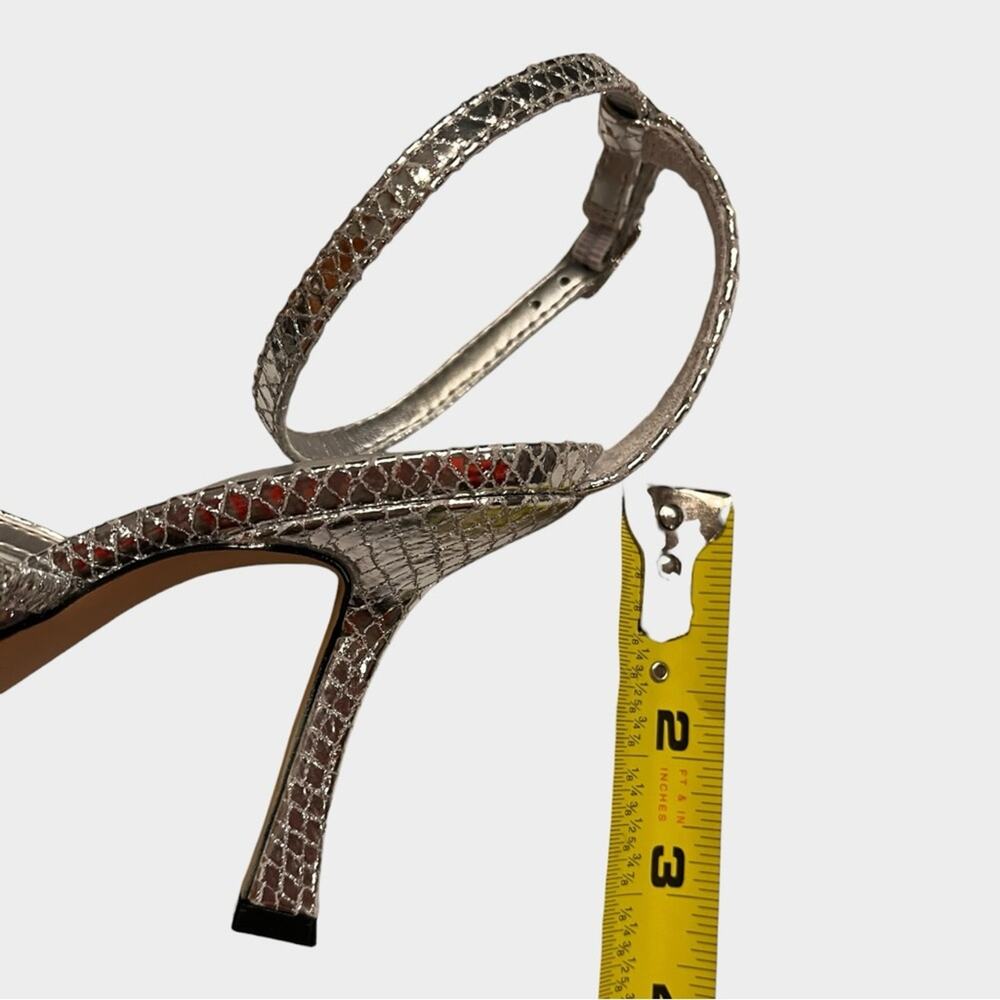 NWOT MARC FISHER Dalida Embossed Strappy Sandals Sz 9 Metallic Silver Snakeskin - Picture 8 of 9